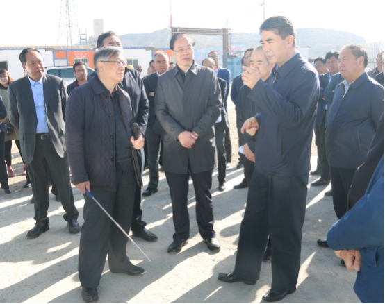 省委副書記、省長(zhǎng)王建軍等領(lǐng)導(dǎo)一行視察海東工業(yè)園區(qū)臨空綜合經(jīng)濟(jì)園