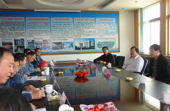 劉崇珩、馮志洪蒞臨青海物產北川工業(yè)物流園參觀